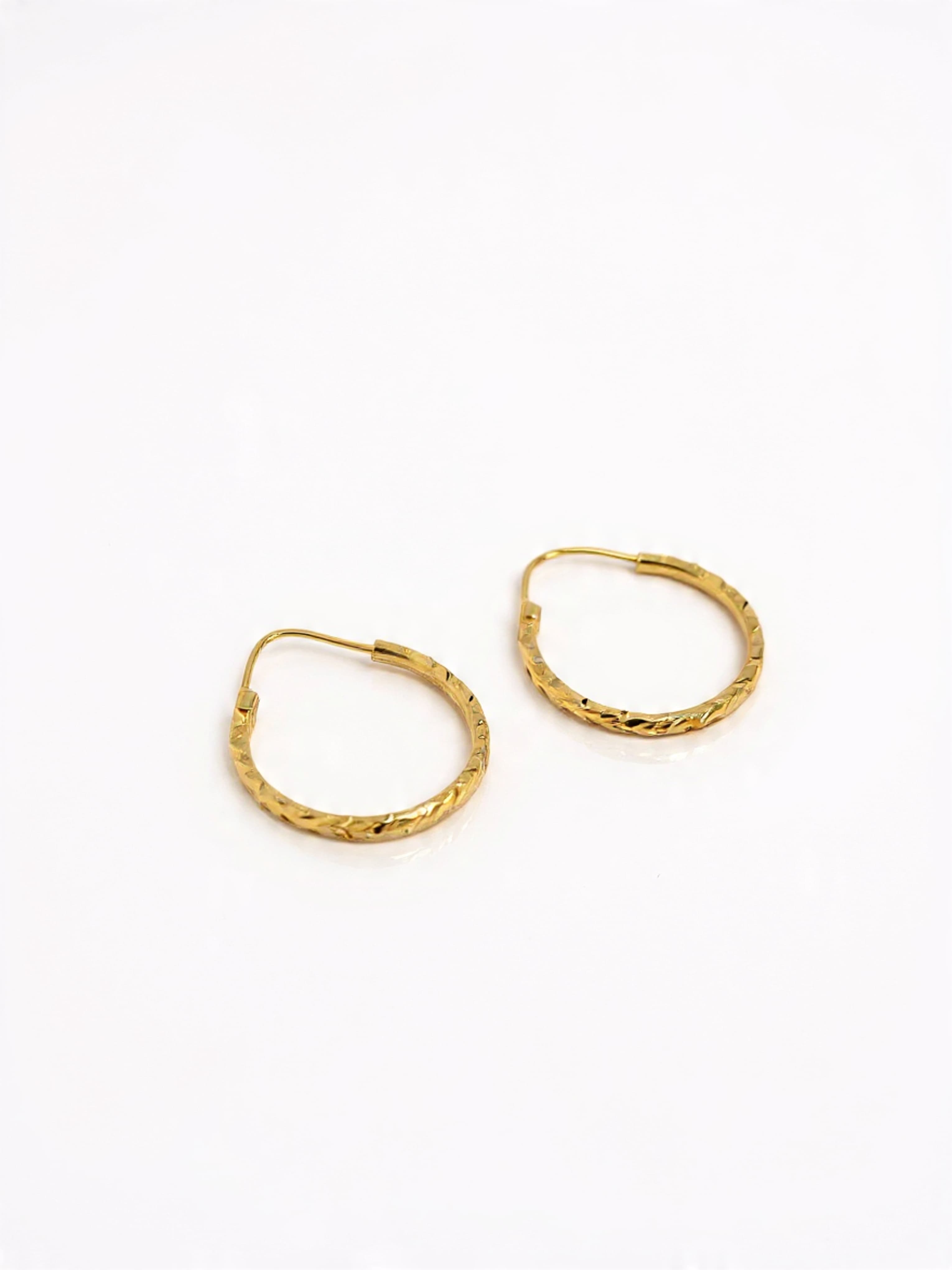 Simple Gold Faceted Wire Balli Earrings